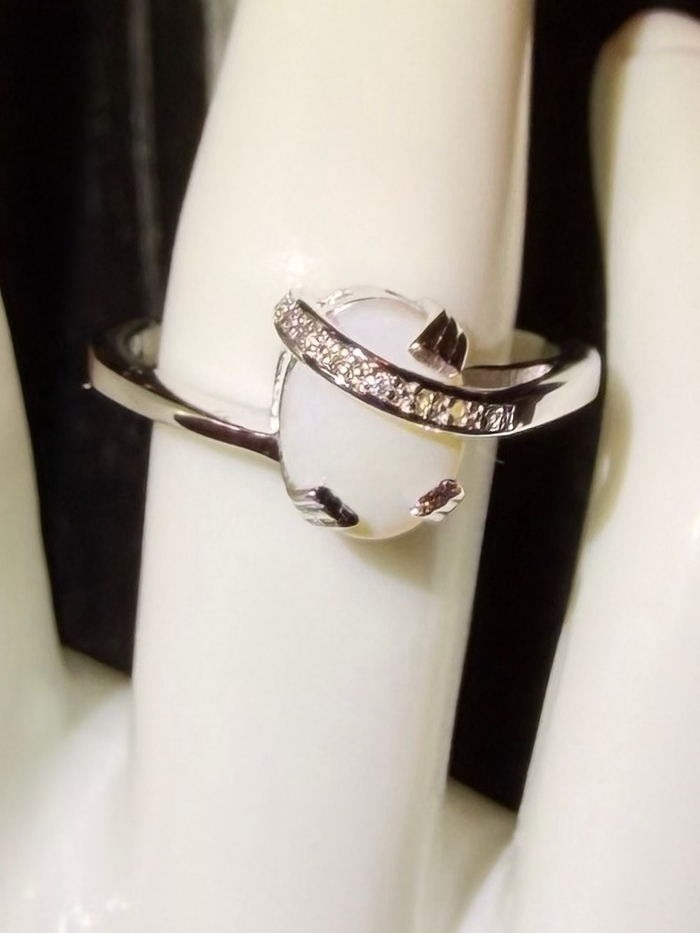 ✨ Opal & White Topaz Ring | 14K White Gold Plated 925 Sterling Silver | Size 7 - Picture 9 of 9